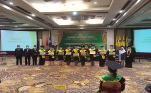 Acara Wisuda dengan Prokes Ketat, Stikes Estu Utomo Lepas 132 Wisudawan