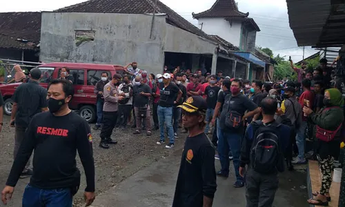 Ratusan Warga Klaten Padati Lokasi Rekonstruksi Pembunuhan dengan Potas