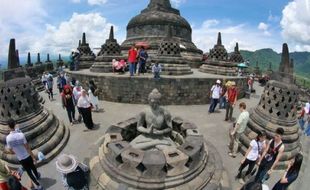 Stupa Candi Borobudur sebagai Penanda Waktu