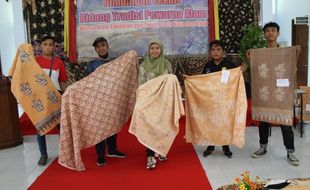 Inspiratif, Desa Jarum Klaten Bikin Batik Pewarna Alam dari Tanah Liat