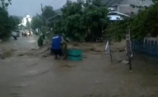 Tanggul Sungai Jebol, Desa di Kudus Tergenang Banjir