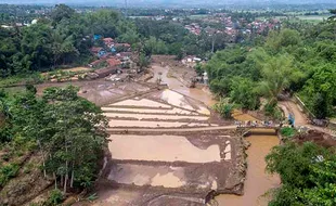 Ini Foto-Foto Dampak Banjir Bandang dan Longsor di Garut Jabar