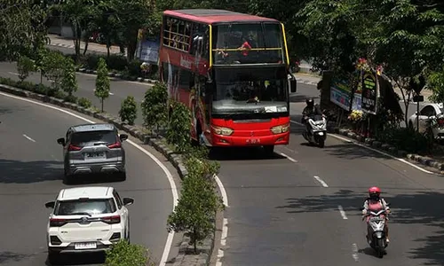 2 Bus Tingkat dan Sepur Jaladara Disiapkan untuk City Tour G20 di Solo