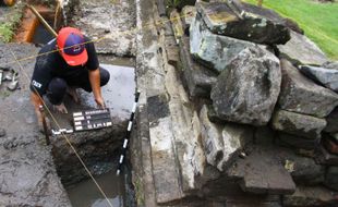 BPCB Jatim Temukan Sistem Drainase Belanda di Candi Songgoriti