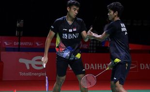 Kejutan! Fajar/Rian Dikalahkan Juniornya di Indonesia Masters 2021