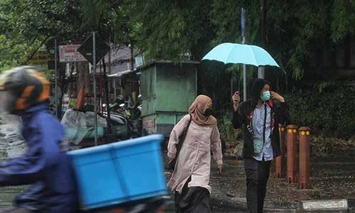 Jaga Imunitas saat Musim Hujan di Masa Pandemi Covid-19