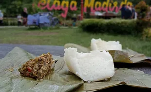 Menyantap Nasi Gablok di Tepi Telaga Madirda, Nikmat Tiada Tara