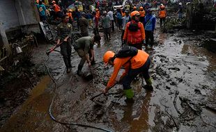 Banjir Bandang Batu Jatim 6 Meninggal, Begini Proses Pencarian Korban