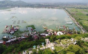 2 Dekade Beroperasi, Warung Apung Rawa Jombor Klaten Kini Hampir Bersih