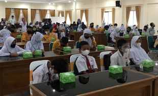 Cegah Siswa Terjerat Narkoba, Disdikbud Karanganyar Gelar Sosialisasi