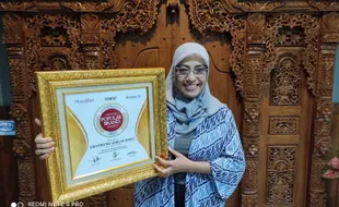 MM FEB UNS Solo Raih Indonesia Digital Popular Brand Award 2021