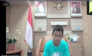 Siswa SMAN 7 Solo Gantikan Gubernur Ganjar Pimpin Rapat Kepala Daerah