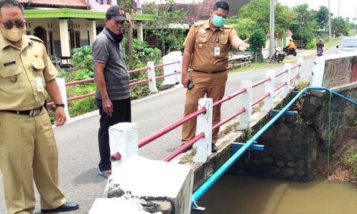 Talut Retak-Retak, Jembatan Sayagen Sukoharjo Mendesak Diperbaiki