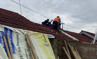 Tersetrum, Tukang Bangunan Meninggal di Atap Rumah Sonorejo Sukoharjo