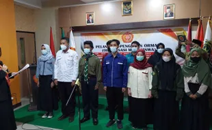 Pengurus 12 Ormawa ITS PKU Muhammadiyah Solo Dilantik