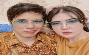 Pamer Cincin di Jari Manis, Via Vallen dan Chevra Yolandi Makin Serius?