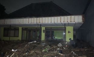 21 Rumah Rusak & 1 Orang Meninggal Akibat Banjir Bandang di Kota Batu