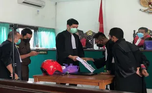 Sidang Kasus Satai Beracun: Nani Sempat Luluh, Batal Racuni Aiptu Tomi