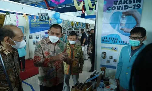 Kunjungi Stand Expo KKN UNS, Wakil Wali Kota Solo Beri Apresiasi