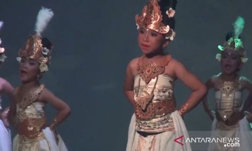 Tari Bebek Putih Jambul Mengembangkan Motorik Siswa PAUD