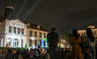 Pertunjukan Video Mapping Sambut Natal 2021 di Kota Tua Jakarta