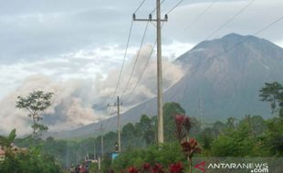 Cuaca Ekstrem Pemicu Gunung Semeru Meletus