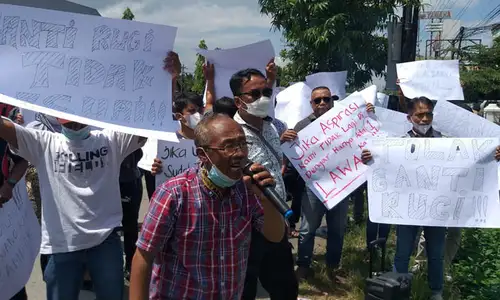 Tolak UGR Jalan Tol, Warga Tiga Desa Kecamatan Ngawen Geruduk PN Klaten