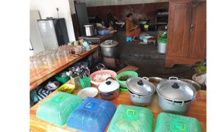 Yuk Manjakan Lidahmu di Warung Jadul di Kawasan Sunan Pandanaran Klaten, Juru Ramunya Sudah Sepuh