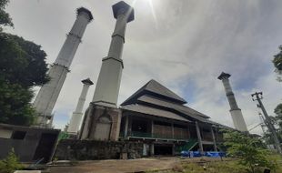 Keistimewaan Masjid Sriwedari, Bisa Melihat Solo Dari Ketinggian 114 M