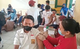 BIN Jateng Gelar Vaksinasi Covid-19 Pelajar dan Santri di 8 Kabupaten