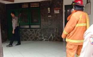 Ngeri! Petugas Damkar Kota Jogja Diancam Sajam Oleh Pemilik Rumah