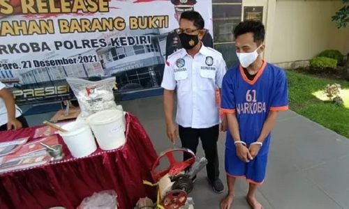 Berdalih Kepepet Kebutuhan, Pria Kediri Ini Produksi Narkoba di Rumah