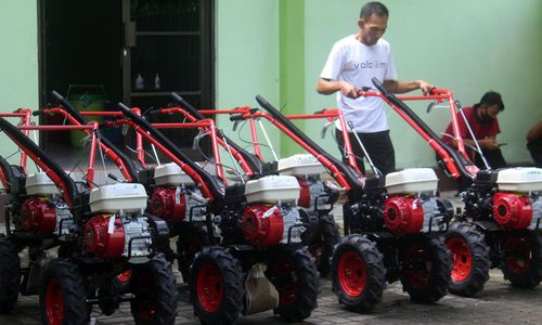 Loh, Ada Alsintan dari Sragen yang Beroperasi di Brebes hingga Lampung