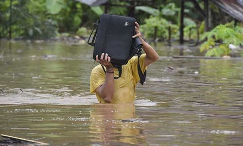 Begini Cara Menghadapi Banjir Agar Tidak Tertular Penyakit