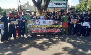 2 Jam, Pesilat Kedawung Sragen Raup Rp8 Juta untuk Korban Erupsi Semeru