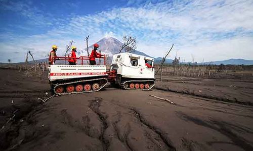 Hari Kelima Pencarian Korban Erupsi Gunung Semeru, Ini Foto-Fotonya