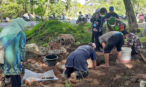 Foto-Foto Pembongkaran Makam Cina di Madiun, Persiapan Lahan Rusunawa