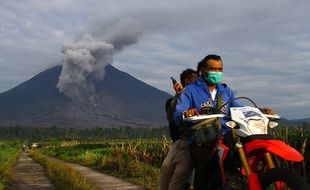 Di Merapi Ada Mbah Maridjan, Siapa Juru Kunci Gunung Semeru?