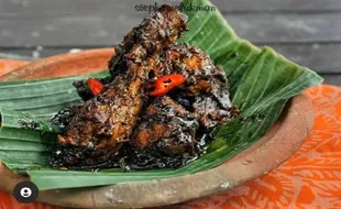 Sayur Keluak Ayam Jepara Tidak Dijual di Warung, Ini Alasannya