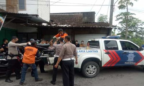 Tabrak Tembok Jl. Asrama Haji-Gagaksipat, 2 Pengendara Motor Meninggal