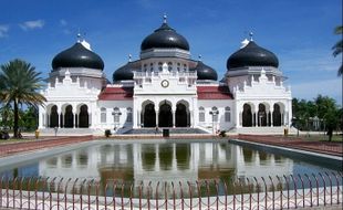 Jalan Panjang Islam Masuk Nusantara