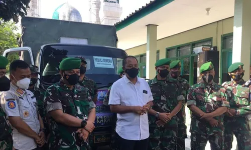 Kodim Karanganyar Salurkan Bantuan Korban Erupsi Semeru Sebanyak 3 Truk