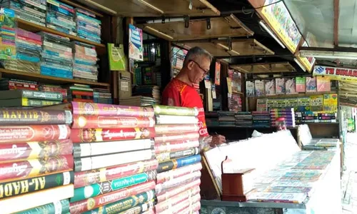 Busri Toko Buku Legendaris di Belakang Sriwedari Solo, Riwayatmu Kini