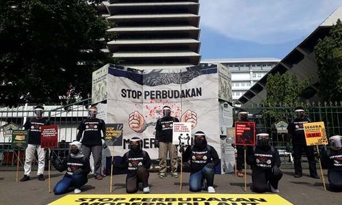 Perbudakan ABK Marak, Buruh Migran Demo Kantor Gubernur Jateng