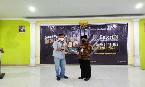 Galeri 24 Beri Bantuan Alat Kriya Logam dan Perhiasan ke SMK di Jateng