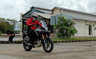 Menjajal New Honda CB150X, Jagoan Baru untuk Para Penyuka Turing