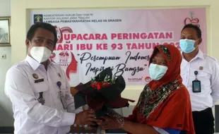 Gelar Peringatan Hari Ibu, Suparmi Jadi Ibu Para Napi Lapas Sragen  