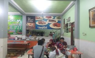 Warung Seafood Legenda di Semarang Belum Garap Online, Begini Alasannya