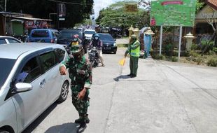 Jalur Tulung-Polanharjo ke Objek Wisata Klaten Padat Merayap