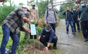 Dilengkapi QR Code, 30 Pohon Ditanam di Girpasang Lereng Merapi Klaten